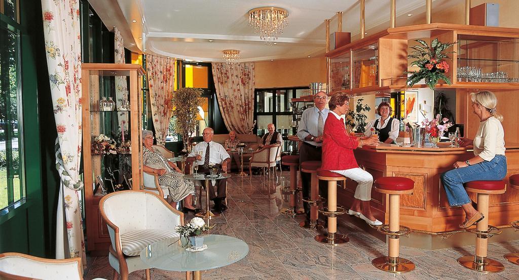 Hotel Ott Bad Krozingen Exteriör bild