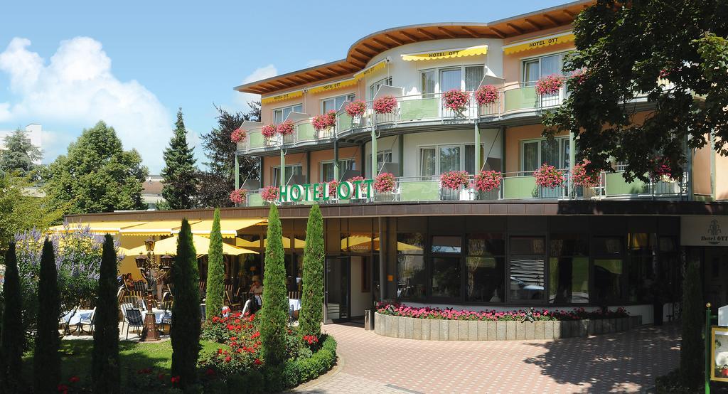 Hotel Ott Bad Krozingen Exteriör bild