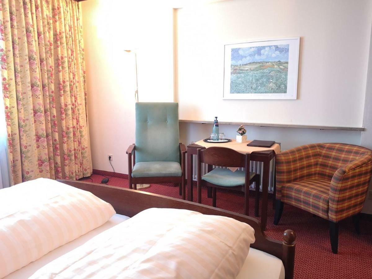 Hotel Ott Bad Krozingen Exteriör bild